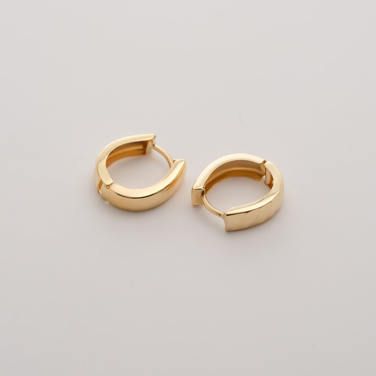 Creolen mit Diamanten